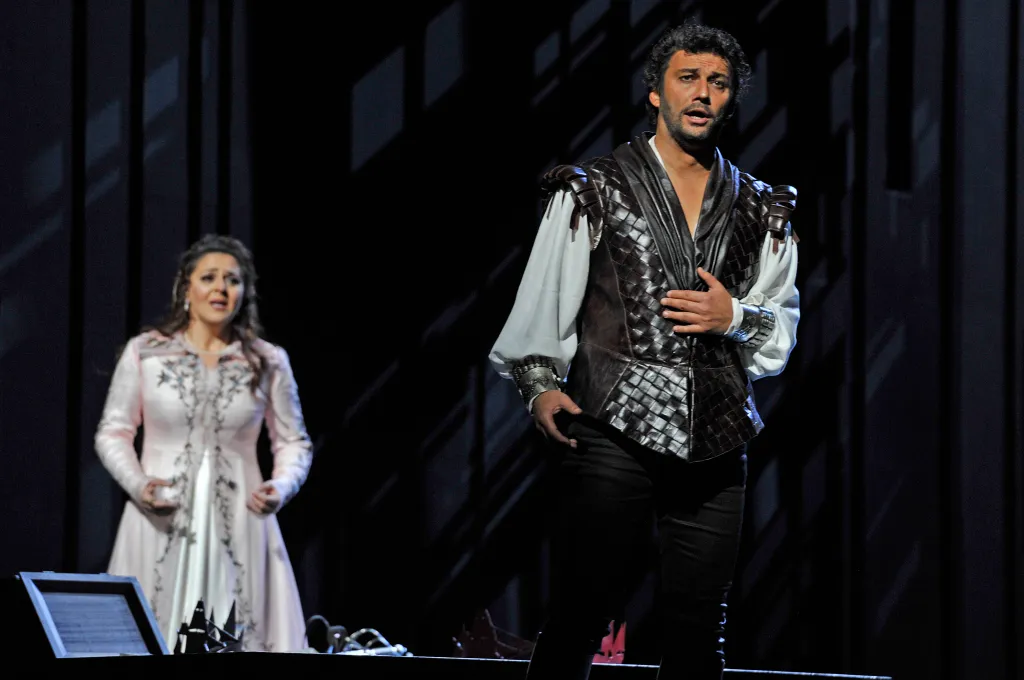 Maria Agresta as Desdemona and Jonas Kaufmann as Otello during a Royal Opera performance.
