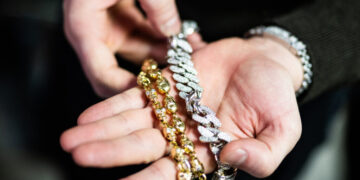 How a Stunt-Loving Jeweler Made a Diamond District Beef Go Viral