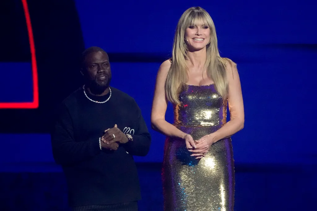 Heidi Klum and Kevin Hart speaking at the 2026 World Cup draw.