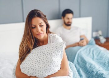 Dear Abby: My husband follows scantily clad women on Instagram — is that grounds for divorce?