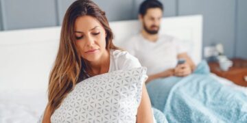 Dear Abby: My husband follows scantily clad women on Instagram — is that grounds for divorce?