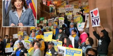 Lefties push Hochul to pass anti-ICE bills as she lays out election-year agenda in State of the State address