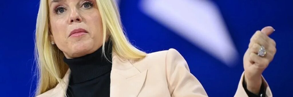 ‘We are coming after you:’ AG Pam Bondi doubles down on threats to charge ex-CNN anchor
