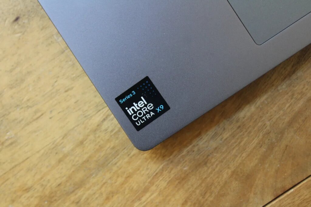 Intel’s Panther Lake Chips Aren’t Just Good—They Beat Apple’s M5