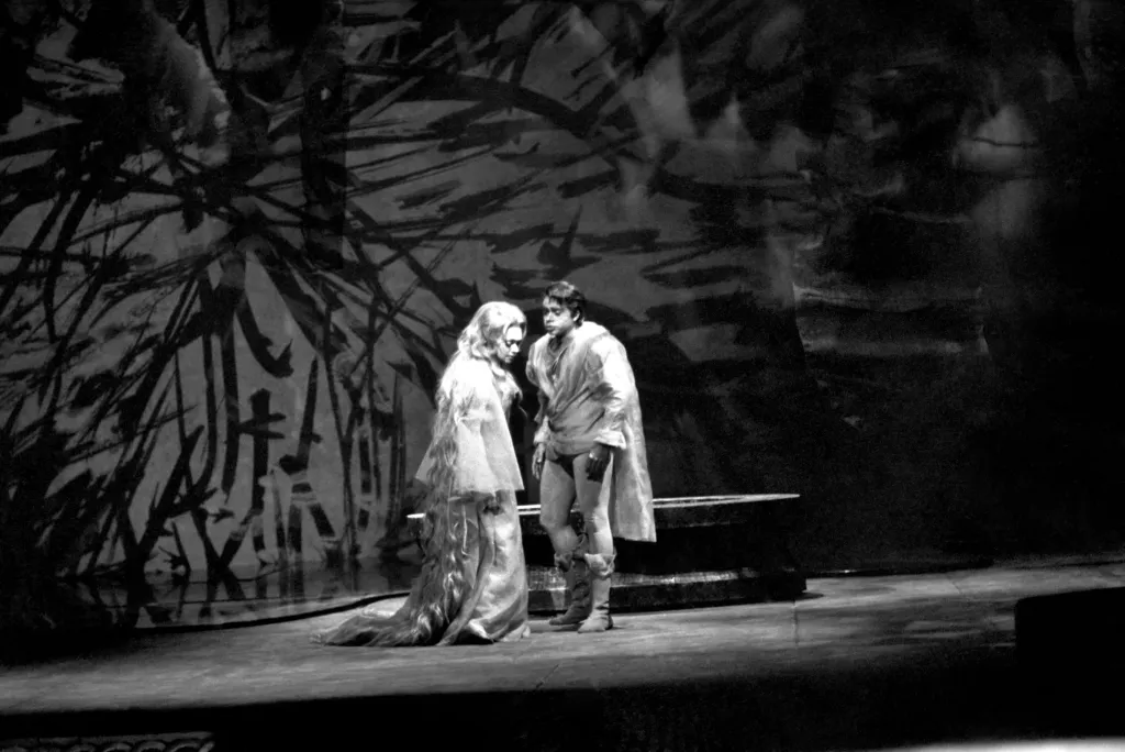 George Shirley as Pelleas and Elisabeth Söderström as Melisande on stage during an opera performance.