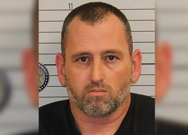 Wife made sickening discovery on hubby’s phone — after he asked her to hold it during dental procedure