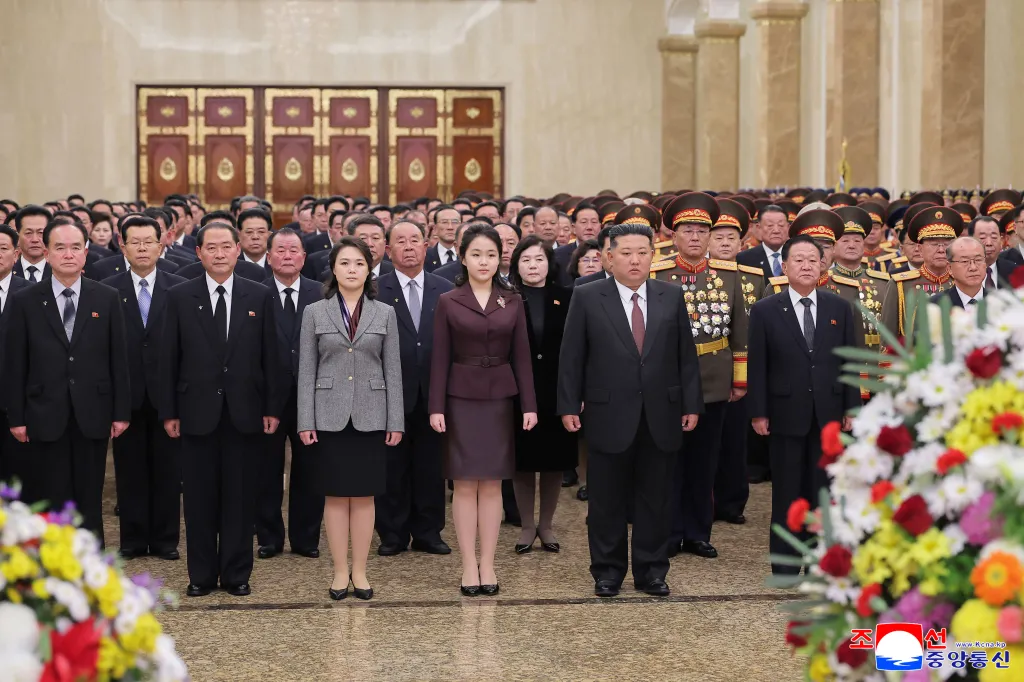 North Korean leader Kim Jong Un (C), his wife Ri Sol Ju and their daughter Kim Ju Ae visit the Kumsusan Palace of the Sun to mark the new year in Pyongyang.