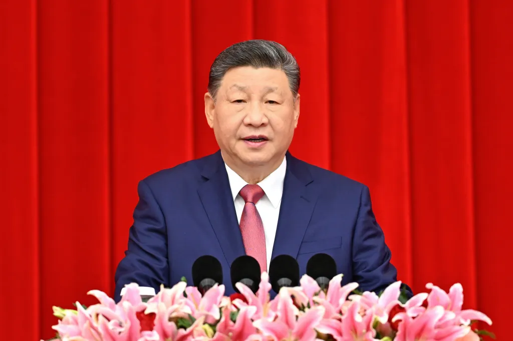 Chinese President Xi Jinping speaks at the New Year gathering.