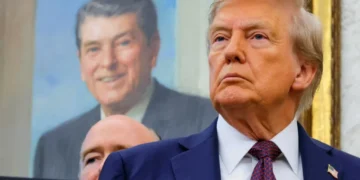 Smithsonian scrubs negative info about Trump from caption of presidential portrait: report