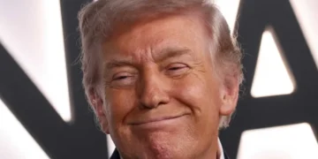 ​Republicans say Trump ‘falling apart’ as he sends desperate plea: ‘Do you still love me?’