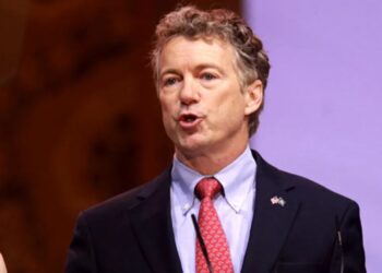 Newsmax viewers treated to Senate Republican’s fiery takedown of Kristi Noem’s DHS