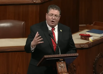 ‘Gaslighter’: MAGA lawmaker loses it when called out on 2nd Amendment hypocrisy