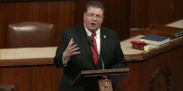 ‘Gaslighter’: MAGA lawmaker loses it when called out on 2nd Amendment hypocrisy