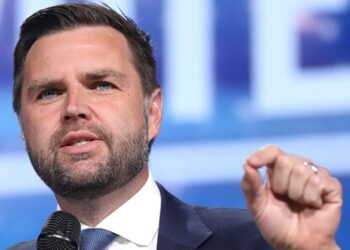 Top Trump ‘henchman’ ignites firestorm comparing Purple Heart Dem to Forrest Gump