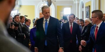 Vance casts tie-breaking vote as GOP caves to Trump’s pressure campaign on war powers