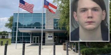 Atlanta deputy charged with sending nude pictures and videos to teens