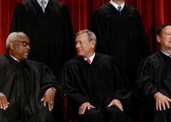 Trump’s Supreme Court justices appear ready to ditch him: CNN analyst