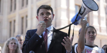 Talarico leads Crockett in Texas Senate primary, according to new poll