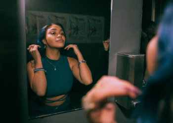 The Mirror Lie: Why You Look Different in Different Mirrors and Photos