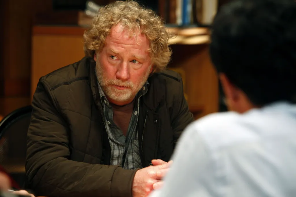 Timothy Busfield as Daniel Carter on 