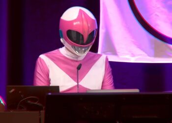 Woman Hacks “Tinder for Nazis,” Tricks the Racist Users Into Falling in Love With AI Chatbots