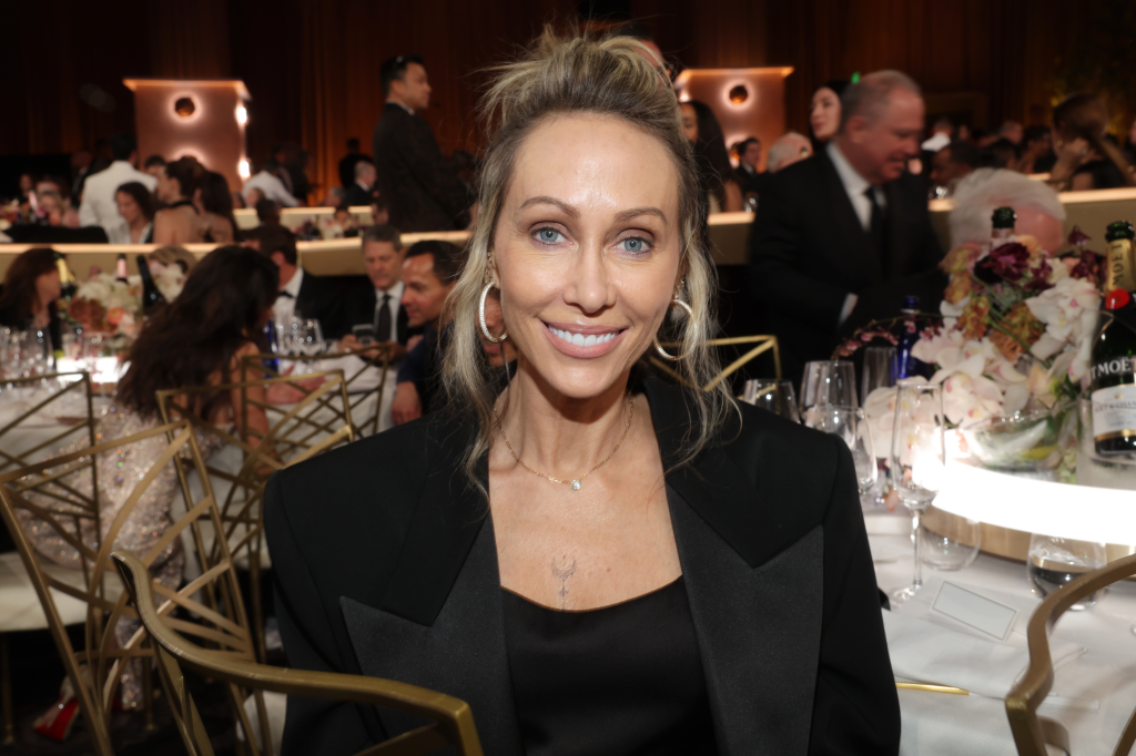 Tish Cyrus at the 83rd Annual Golden Globes.
