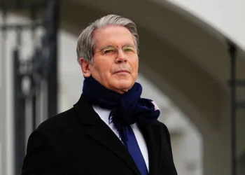 Cabinet member has harsh words for Trump after new ‘mess’: ‘The secretary isn’t happy’