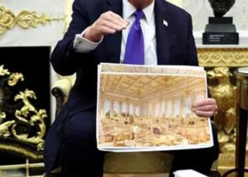 Trump apologizes to oil titans for not having a posh ballroom to host them