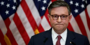 Mike Johnson’s failures condemned by former GOP speaker: ‘Democrats won the shutdown’