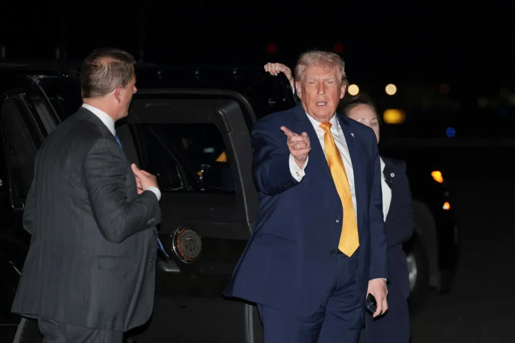 Trump tells reporters Venezuela is ‘dead’ and needs ‘big investment’ from oil companies