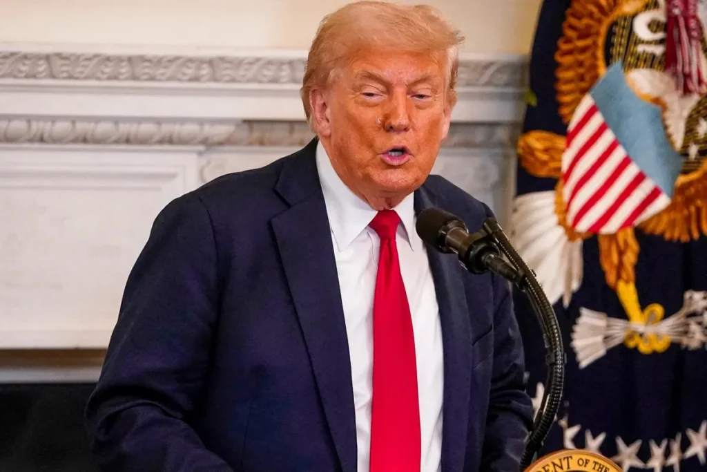 ‘Weak!’ Trump blows up at DOJ prosecutors at White House photoshoot