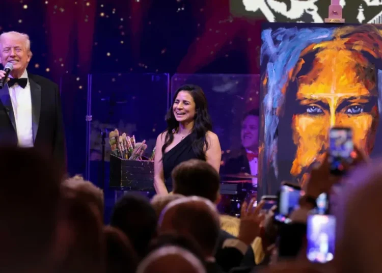 Obsessed Trump derails New Year’s Eve party with rant on ‘Somalia fraud’