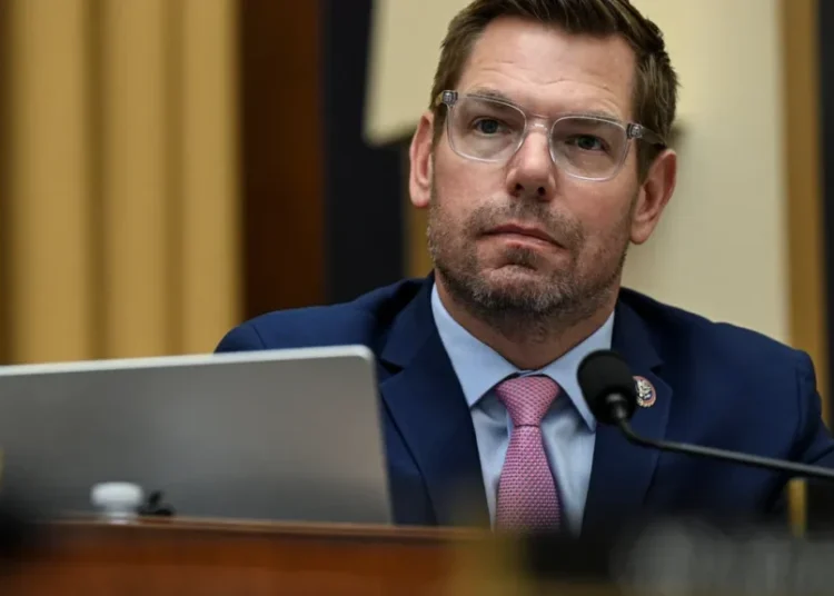 ‘You have 24 hours’: Dem lawmaker puts right-wing commentator on notice