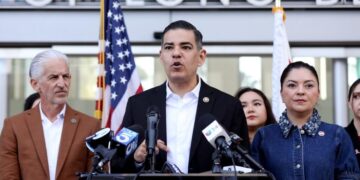 New message from top Democrats: The U.S. Justice Department can’t be trusted