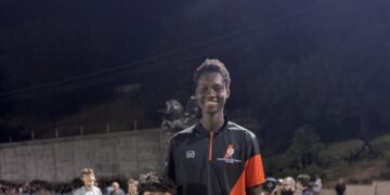 Prep talk: St. Francis standout golfer Jaden Soong meets 7-foot-4 classmate