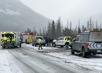 Santa Clarita girls hockey team members injured in fatal multi-vehicle crash in Colorado