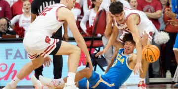 Problems continue to mount for UCLA men in loss to Wisconsin