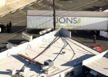 Man lying in Van Nuys parking lot killed by semi truck, authorities say