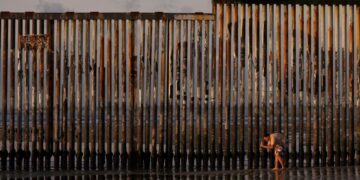 Trump’s immigration crackdown led to drop in U.S. growth rate last year as population hit 342 million