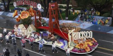 Cal Poly float wins top award in Rose Parade