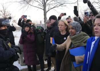 Anti-ICE protesters gather across U.S. after shootings in Minneapolis and Portland