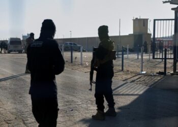 U.S. military transfers the first 150 Islamic State group detainees from Syria to Iraq