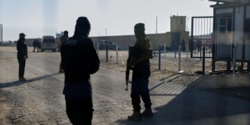 U.S. military transfers the first 150 Islamic State group detainees from Syria to Iraq