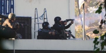 Guatemalan police free guards held hostage in prison; attacks kill 3 officers