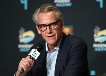 NASCAR commissioner Steve Phelps to step down following text message controversy