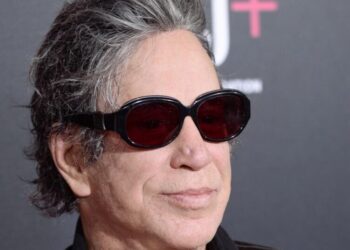 Mickey Rourke wishes y’all would please take your money back. There’s $90,000 still sitting there