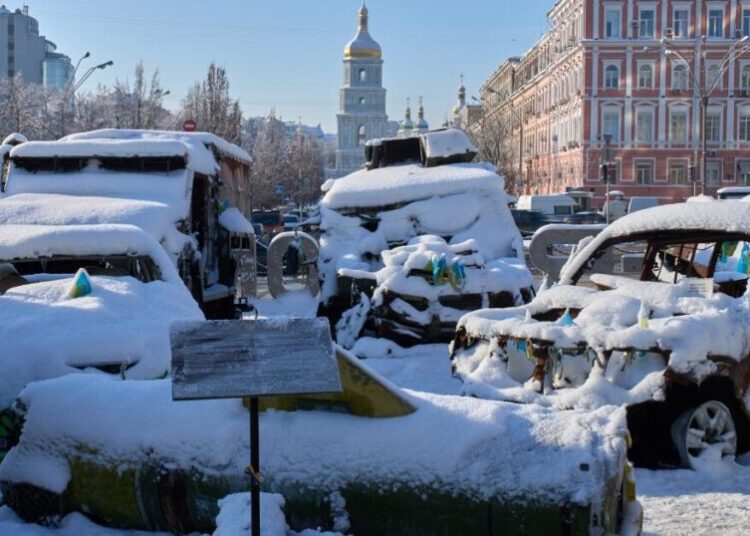 Ukrainian drone strikes cut power to hundreds of thousands in Russia-occupied southern Ukraine