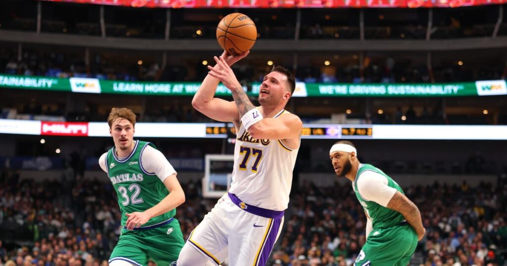 Luka Doncic scores 33 and remains unbeaten against Mavericks in Lakers comeback