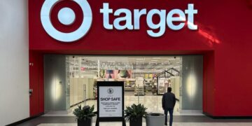 Target employees skip shifts after ICE detains citizens