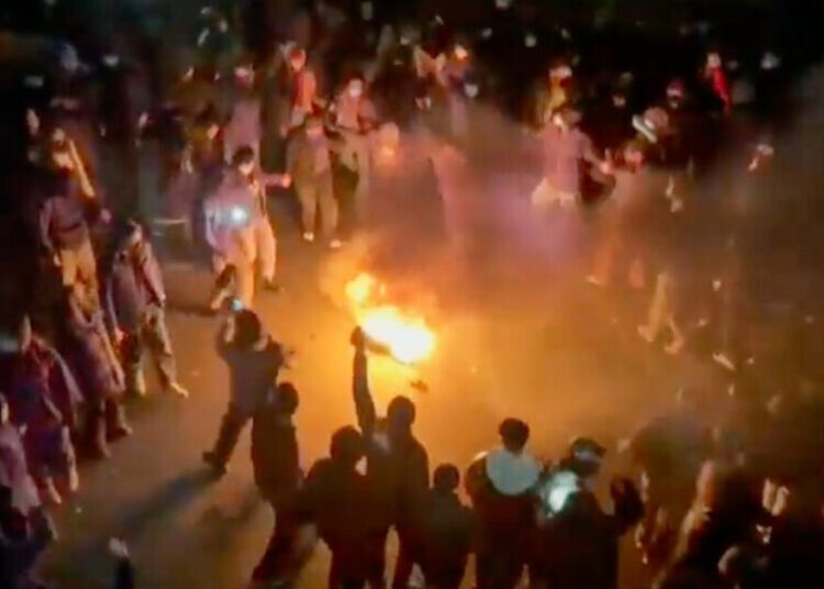 Iran warns U.S. against strikes as activists say protest death toll reaches 538